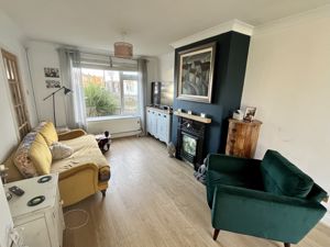 Lounge- click for photo gallery
